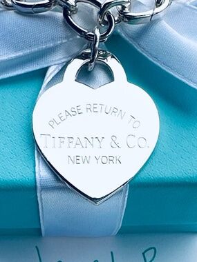 Return to Tiffany & Co. XL Heart Charm